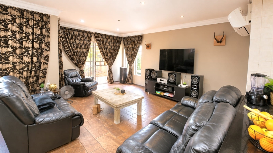 3 Bedroom Property for Sale in Melodie North West